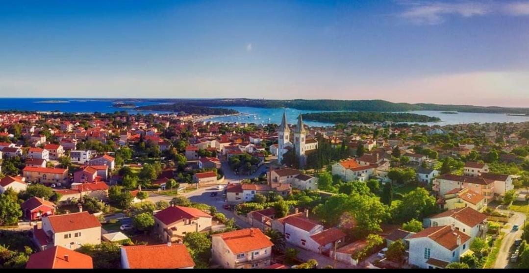 Ellmar Διαμέρισμα Μεντουλίν Εξωτερικό φωτογραφία